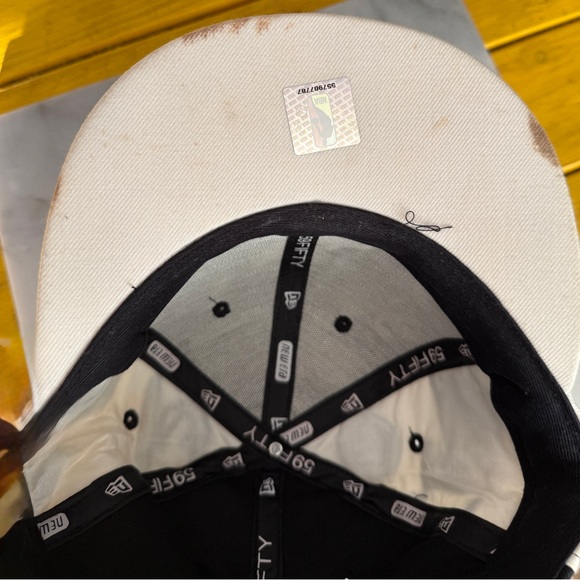 Vintage New Era Black and White Kids Logo Patch Snapback Hat - Picture 6 of 6